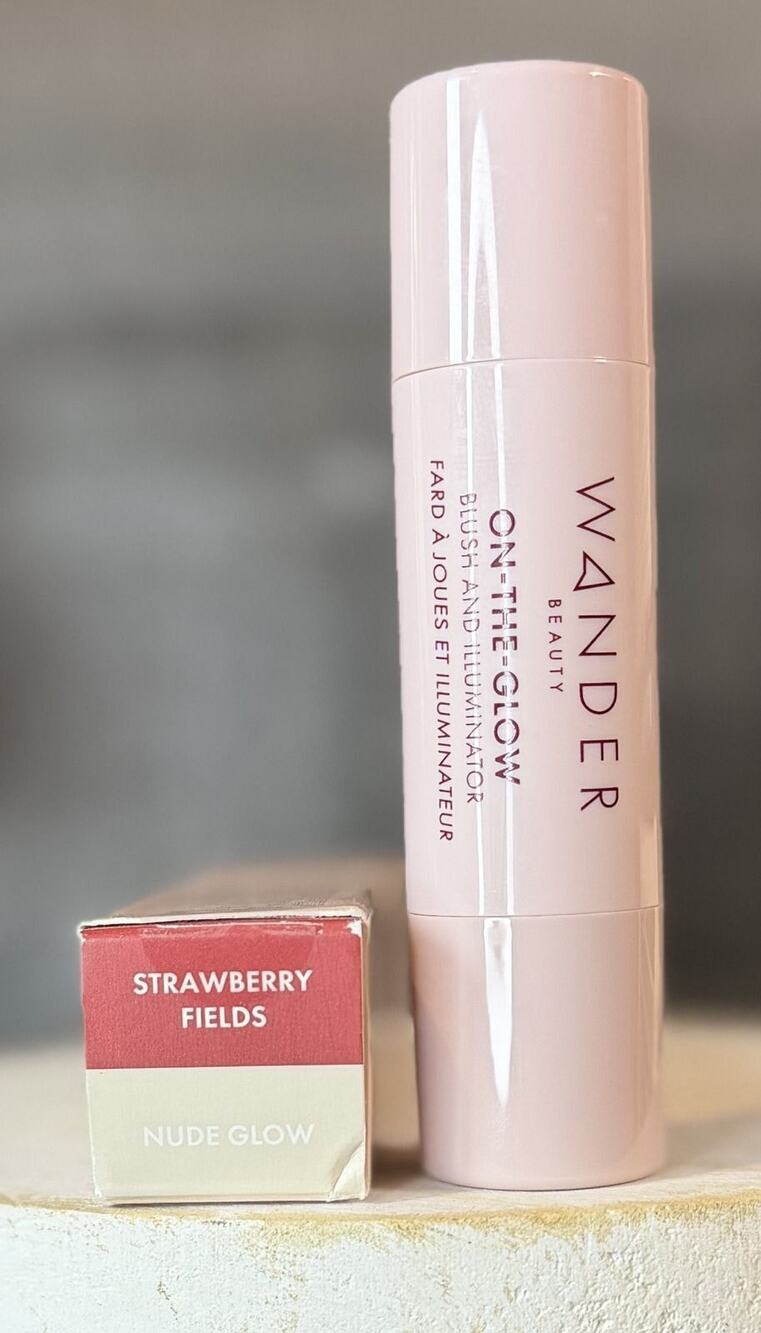 Wander Beauty Blush & Illuminator (Strawberry Fields / Nude Glow)
MSRP $42.00
